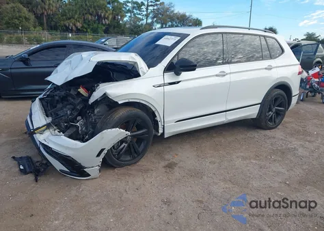 2023 Volkswagen Tiguan 2.0T Se R-Line Black from USA, damaged, VIN 3VVCB7AX5PM106531